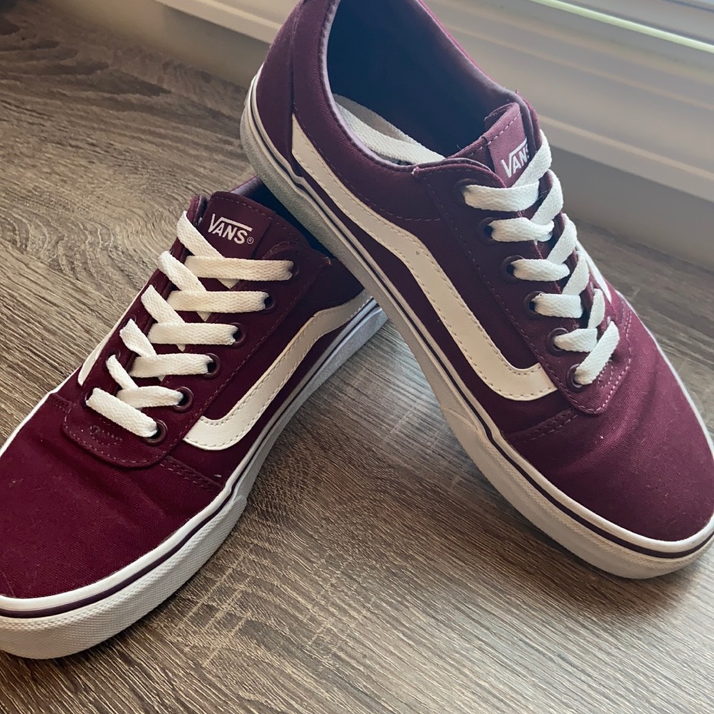 Like New! Vans Old Skool Classics